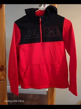 Under Armour Red and Black Quarter-Zip Hooded Pullover